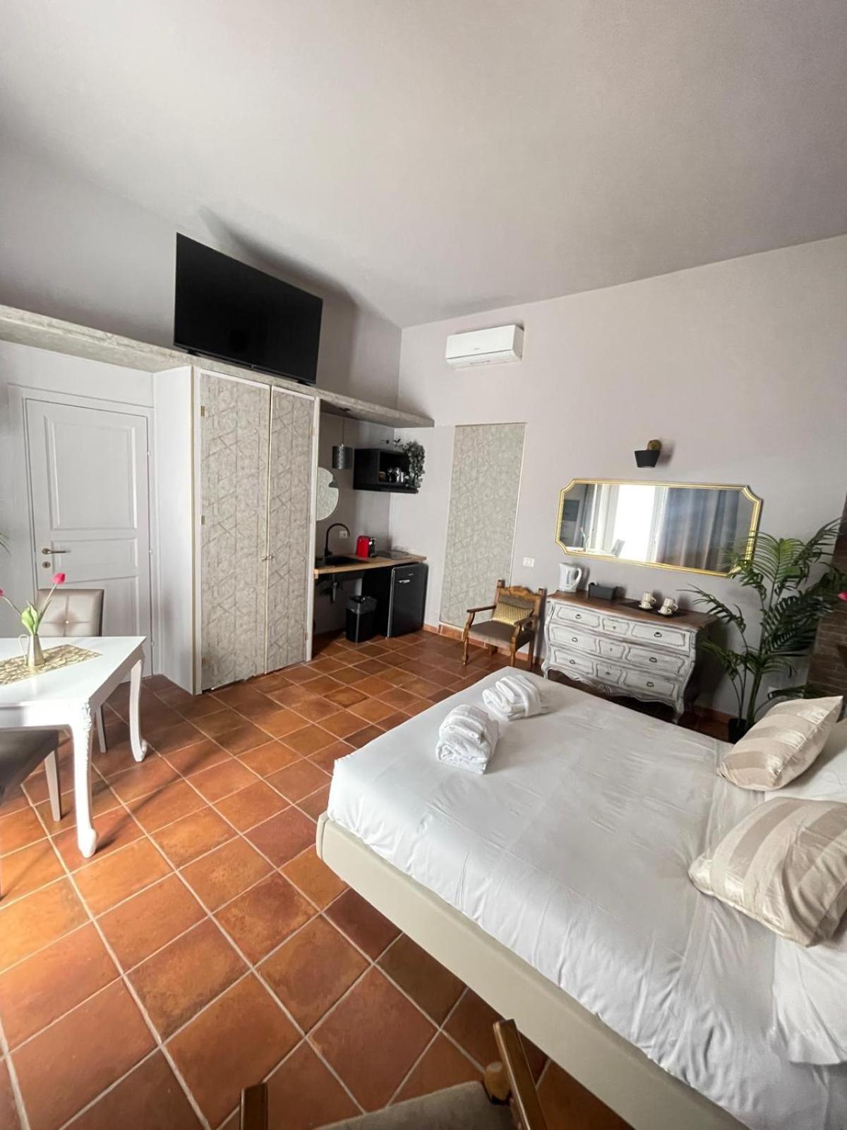 Lucilla'S Suite San Pietro Station — Photos 2